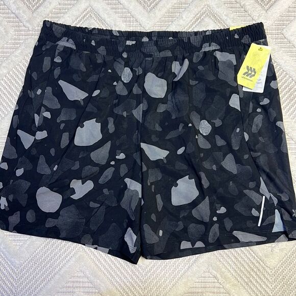 Target - Unlined Run Shorts 7" - All in Motion - Picture 1 of 5